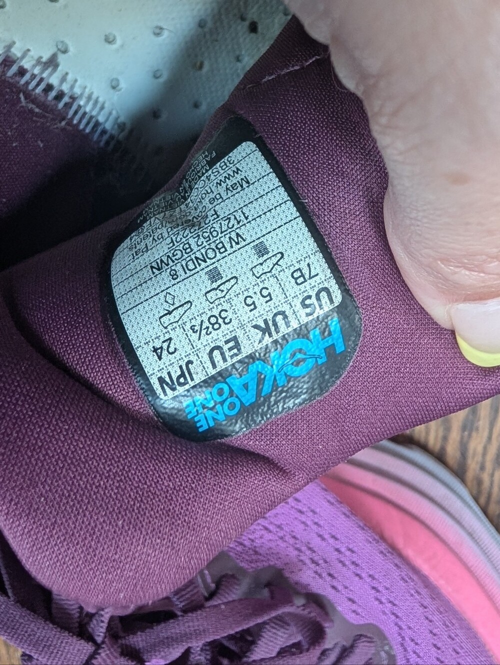 Hoka Women's Purple and Pink Athletic Trainers Bondi 8 - Picture 7 of 7